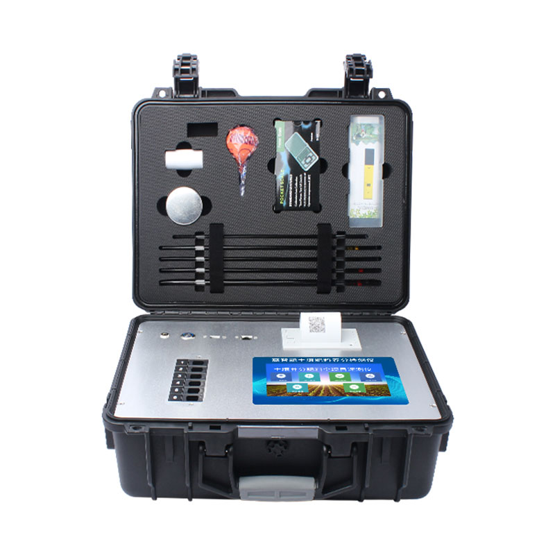 Soil nutrient detector